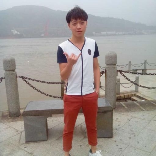 刘子颖的第一张照片--大连相亲服务中心