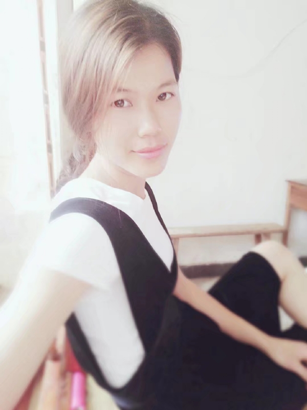 婷婷的第一张照片--大连相亲服务中心