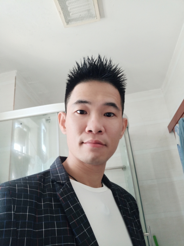 往事随风的第一张照片--大连相亲服务中心