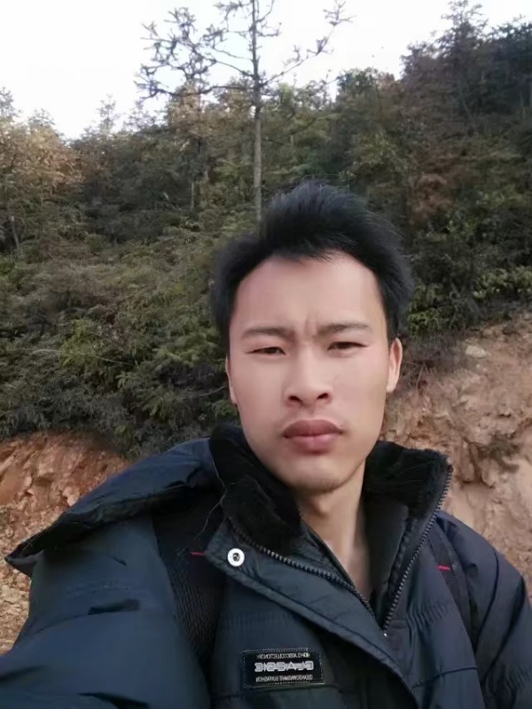 高富帅的第一张照片--大连相亲服务中心