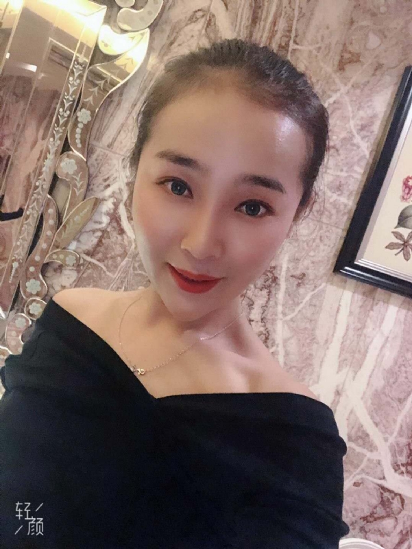 调皮的小猫的第一张照片--大连相亲服务中心