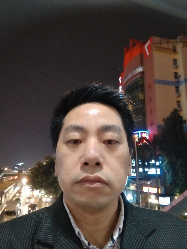 寻找真爱的第一张照片--大连相亲服务中心
