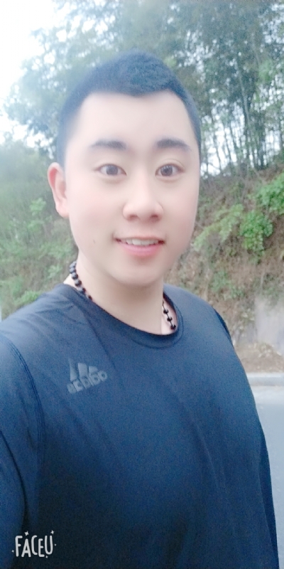 帅小伙的第一张照片--大连相亲服务中心
