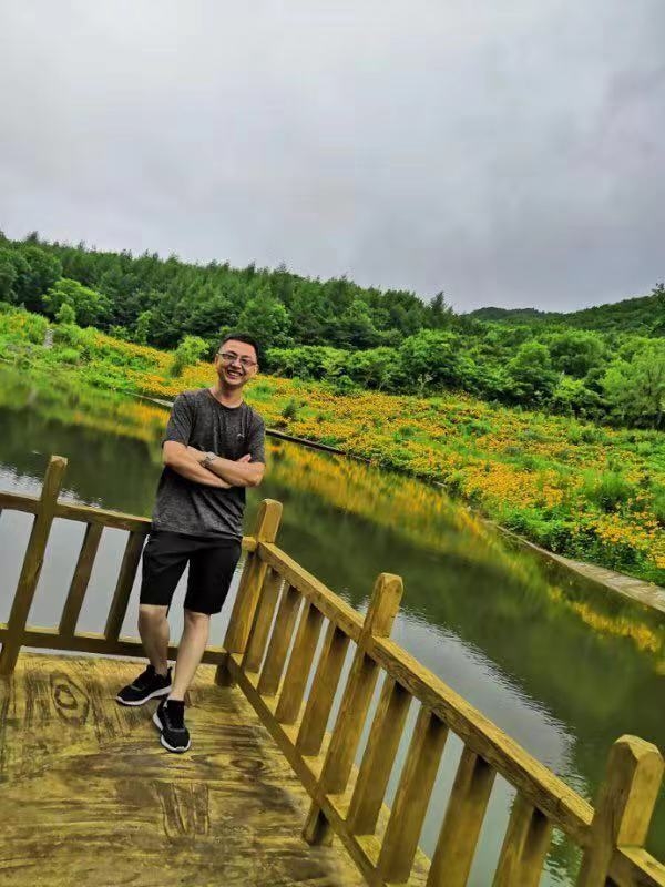 正能量的第三张照片--大连相亲服务中心
