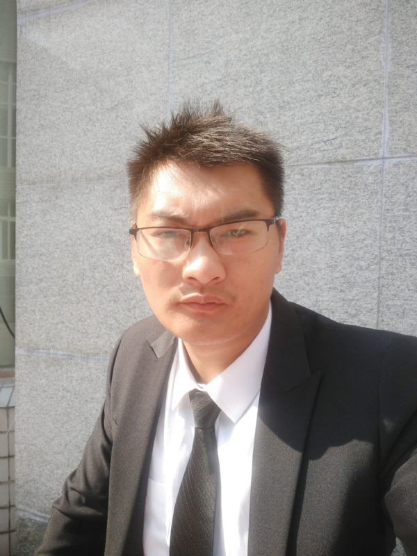 孤独的人的第一张照片--大连相亲服务中心