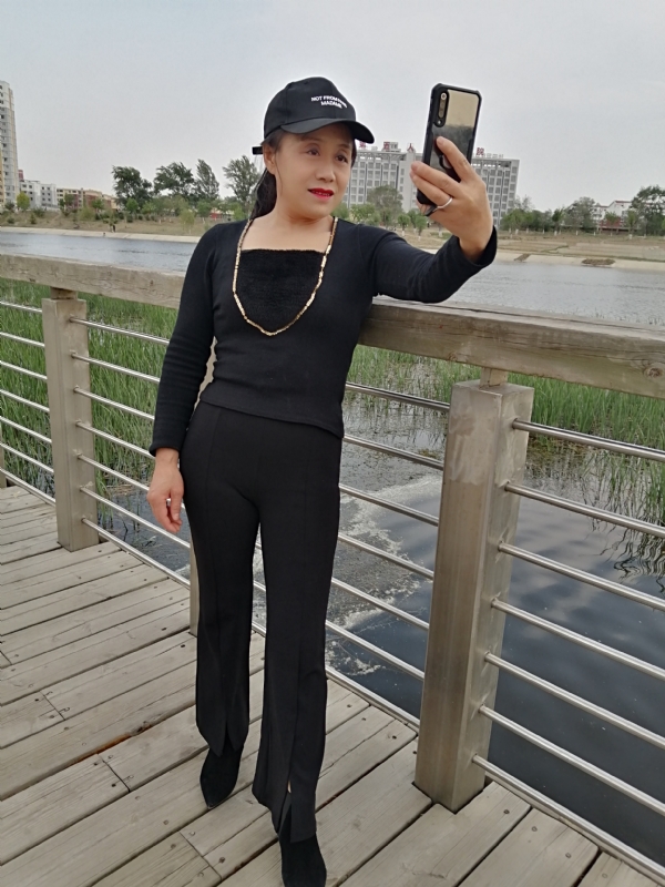 阳光你好的第四张照片--大连相亲服务中心