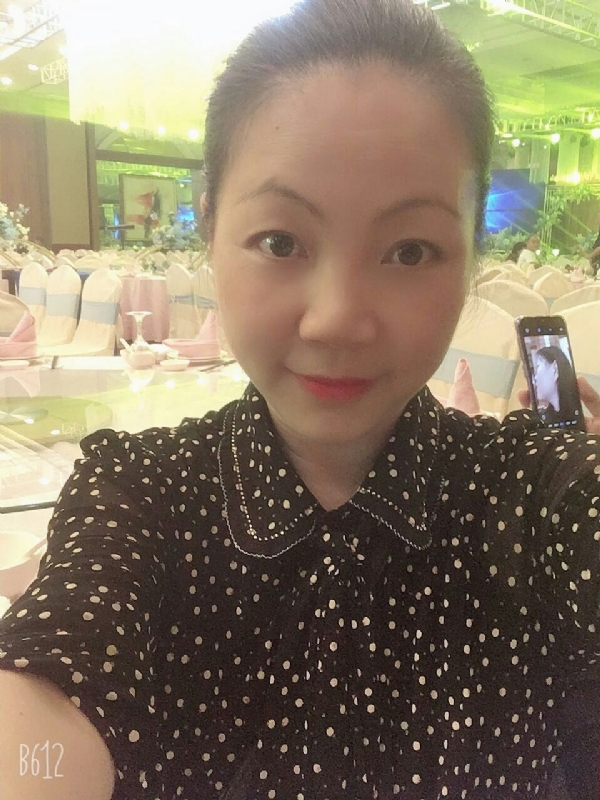 泡沫的第一张照片--大连相亲服务中心