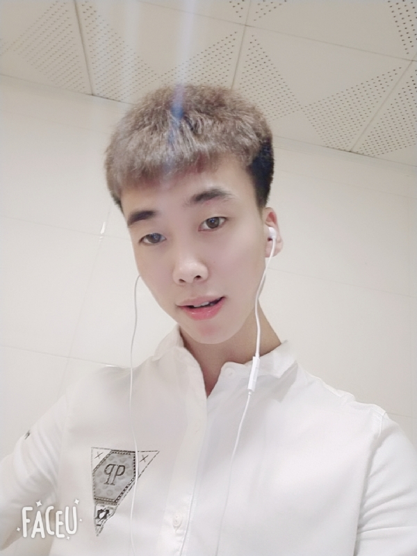晚枫的第二张照片--大连相亲服务中心