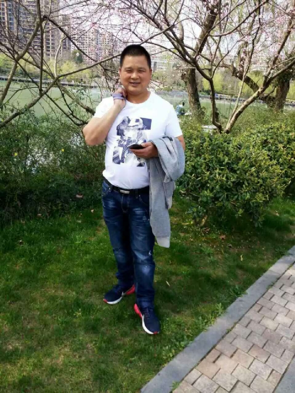 纯爷们的第二张照片--大连相亲服务中心