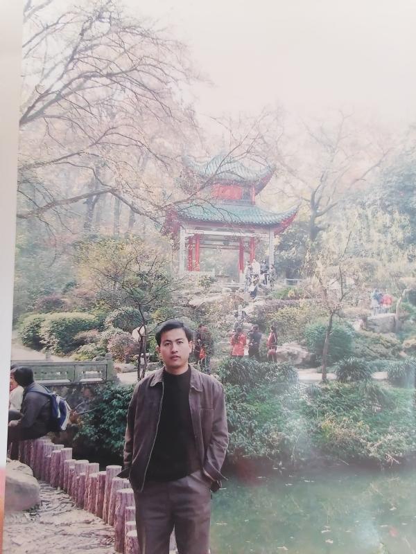 沧海一粟的第一张照片--大连相亲服务中心