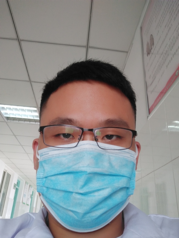 风轻云淡的第一张照片--大连相亲服务中心