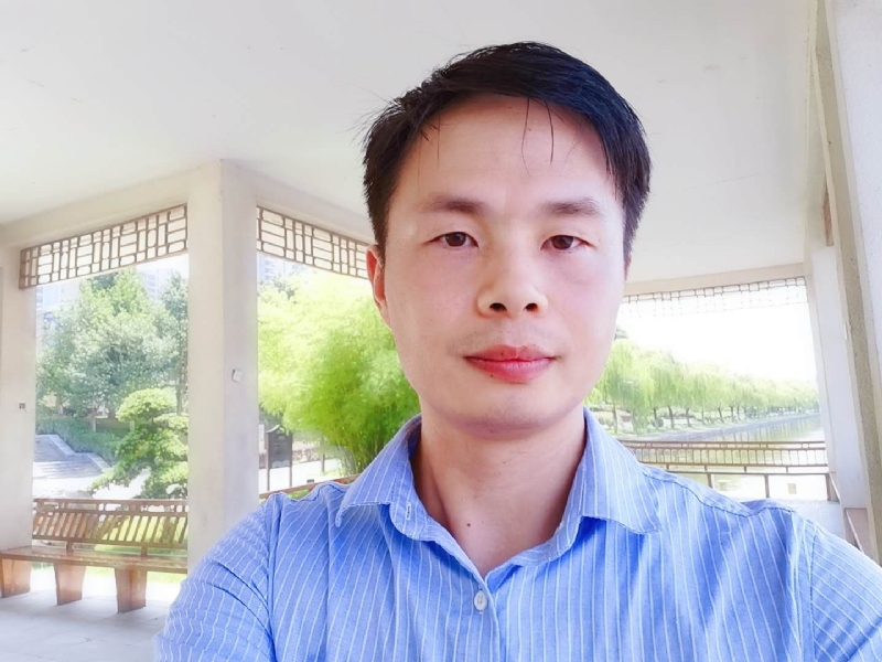 小艾同学的第二张照片--大连相亲服务中心