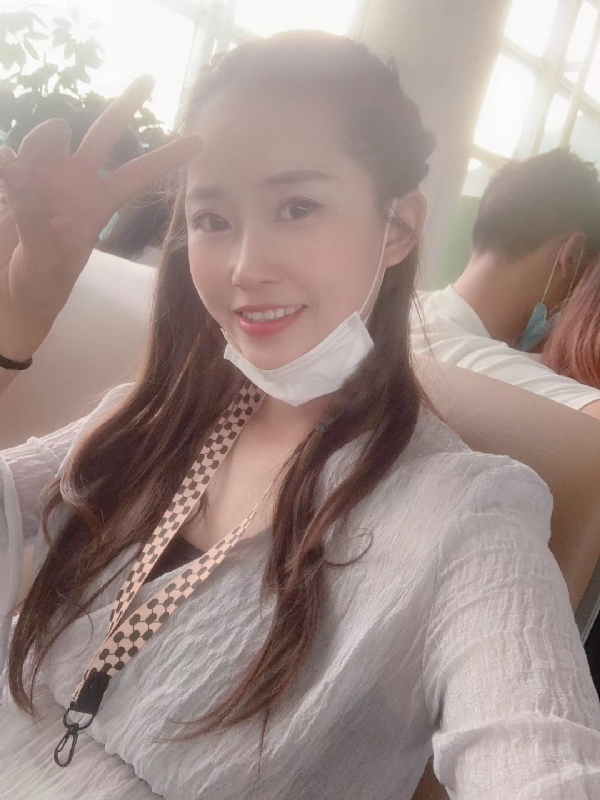 宁乙的第一张照片--大连相亲服务中心