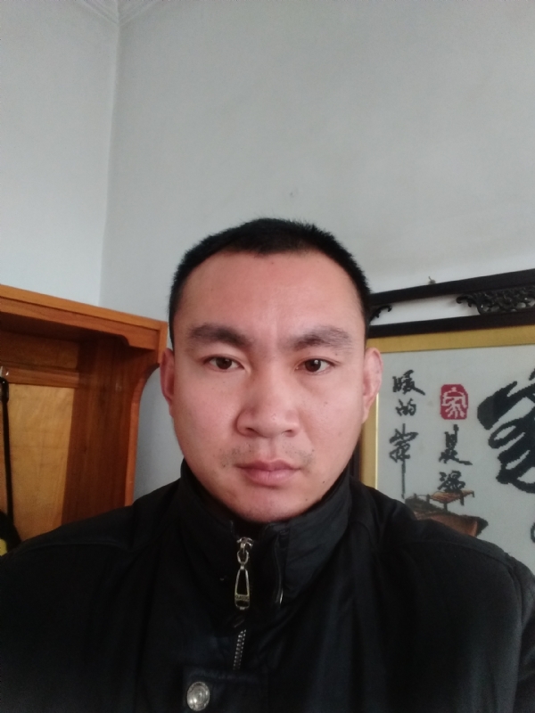 一江春水的第三张照片--大连相亲服务中心