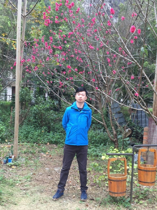 金生水起的第二张照片--大连相亲服务中心