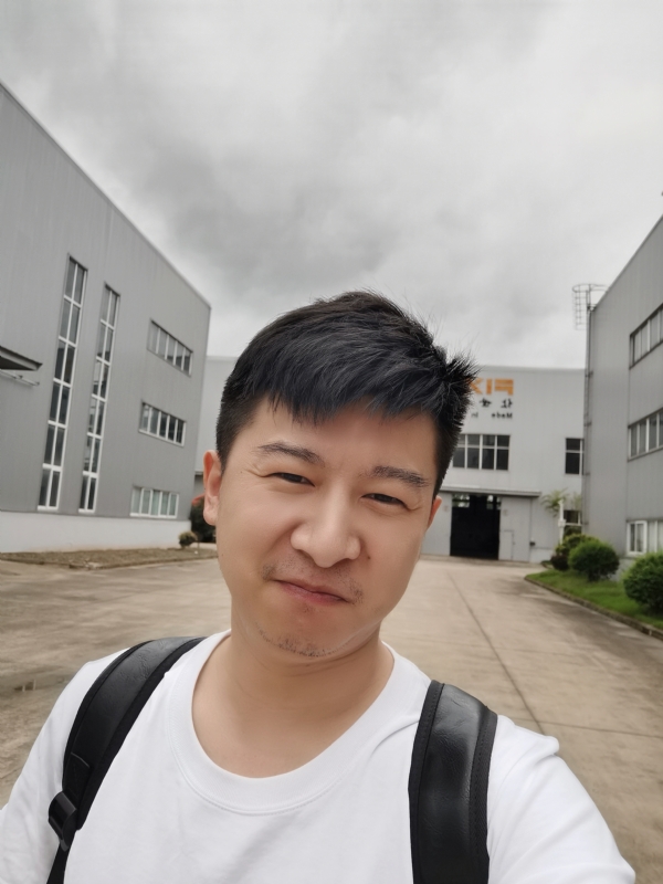 二叔的第二张照片--大连相亲服务中心