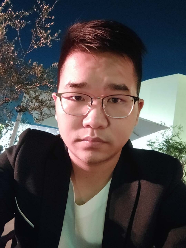 在路上的第一张照片--大连相亲服务中心