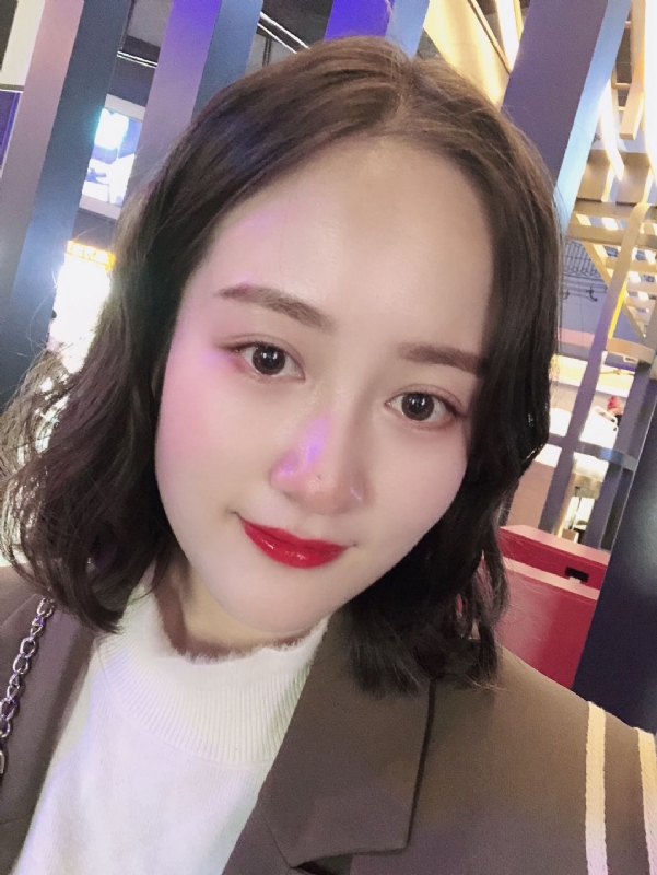 米苏娜娜的第一张照片--大连相亲服务中心