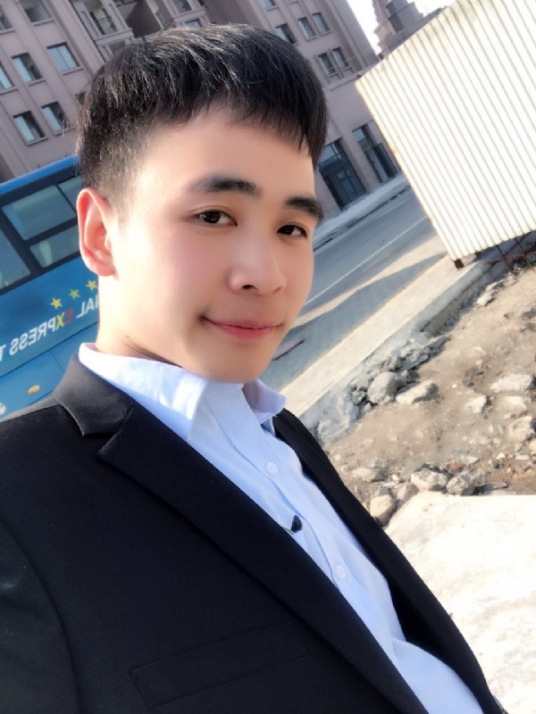 流浪者的第一张照片--大连相亲服务中心