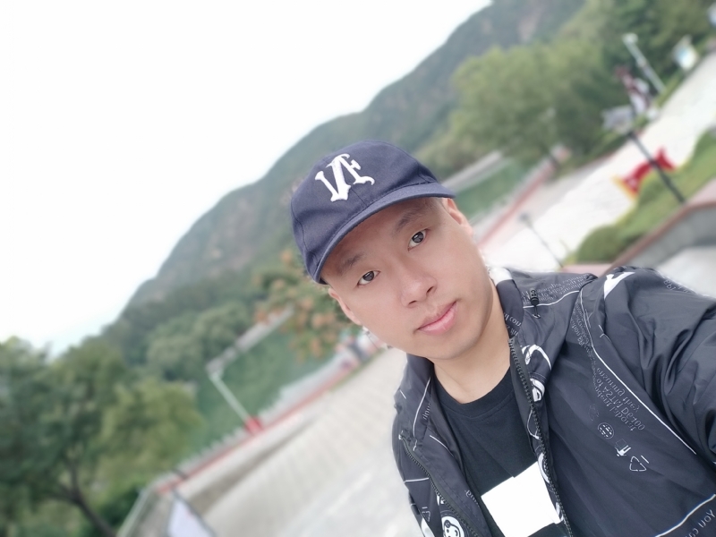 阳光的第一张照片--大连相亲服务中心