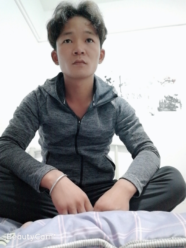东浩学长的第一张照片--大连相亲服务中心