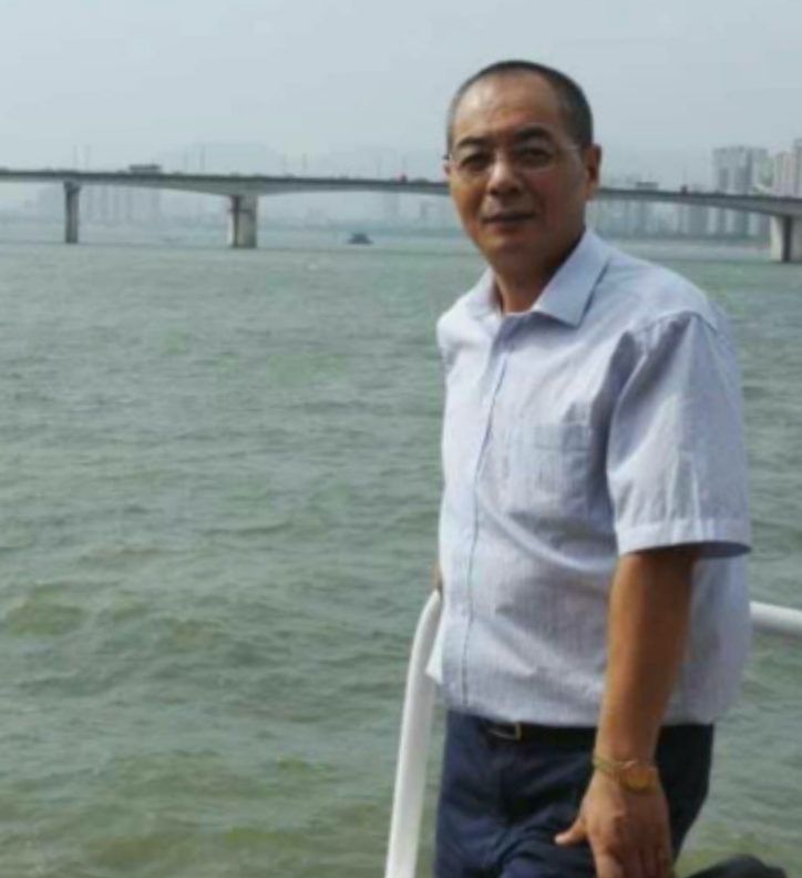 辛民的第二张照片--大连相亲服务中心