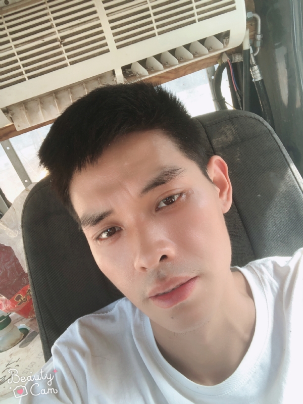 小董的第一张照片--大连相亲服务中心