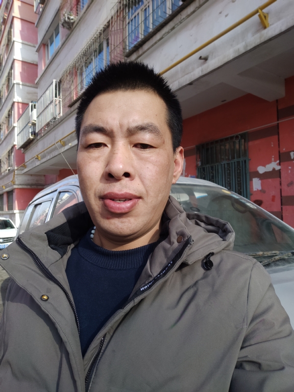 华哥的第一张照片--大连相亲服务中心