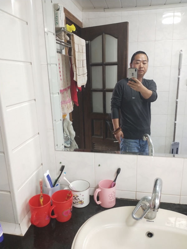 半世人间的第二张照片--大连相亲服务中心