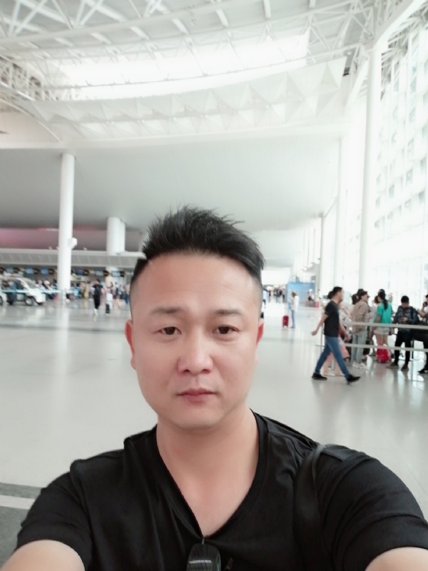 一叶知秋的第一张照片--大连相亲服务中心