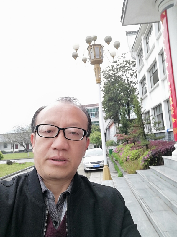 玫瑰祥云的第二张照片--大连相亲服务中心