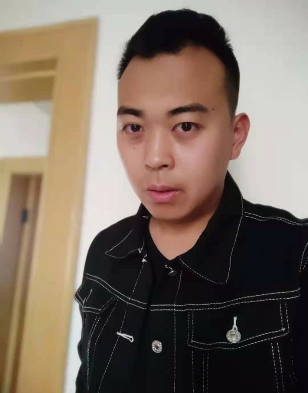 天边一丝风的第一张照片--大连相亲服务中心