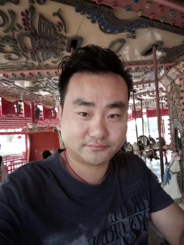 几许情深的第一张照片--大连相亲服务中心