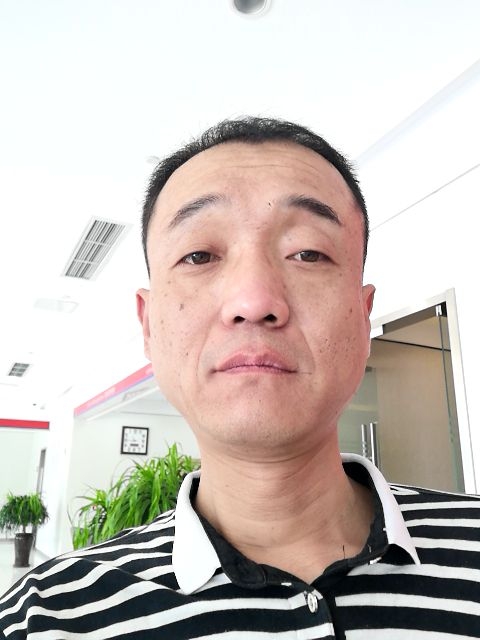 社会你的飞哥的第一张照片--大连相亲服务中心