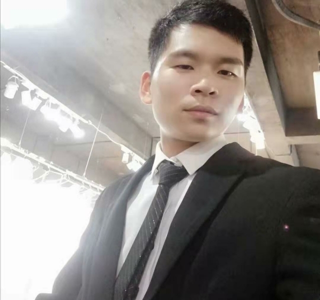 凌晨三点三分的第一张照片--大连相亲服务中心