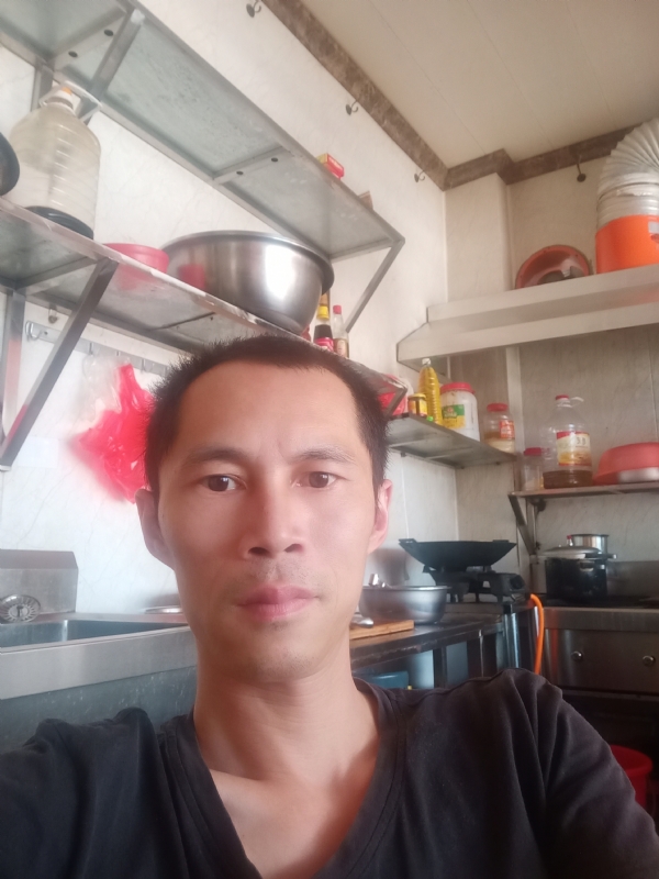 生活还在继续的第一张照片--大连相亲服务中心