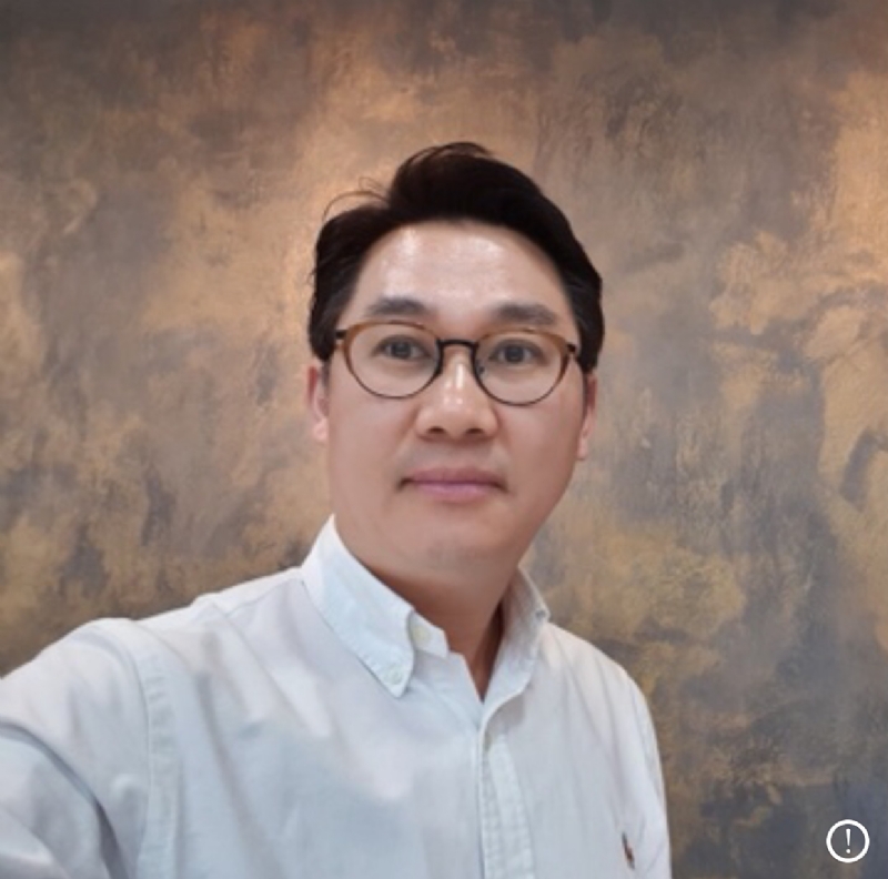 Wang的第一张照片--大连相亲服务中心