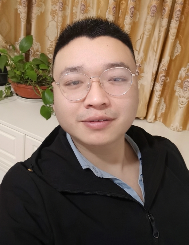 华哥的第二张照片--大连相亲服务中心