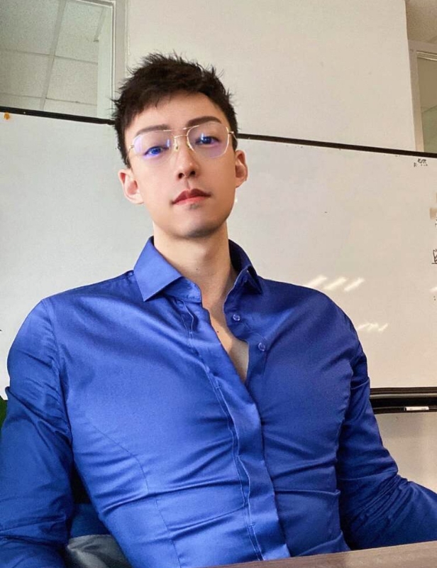 黎明的梦的第一张照片--大连相亲服务中心