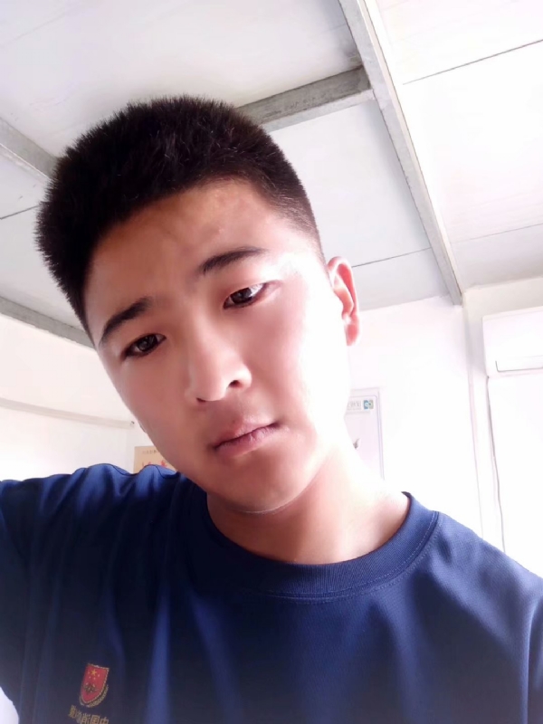 脸红相遇的第一张照片--大连相亲服务中心