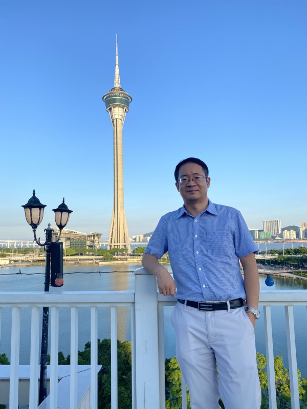 Yangyi的第三张照片--大连相亲服务中心
