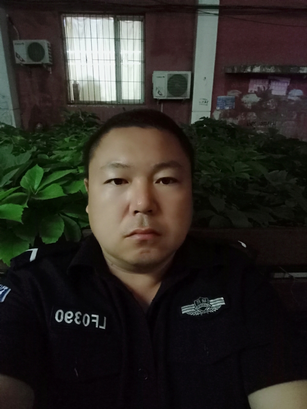 冯宇的第一张照片--大连相亲服务中心