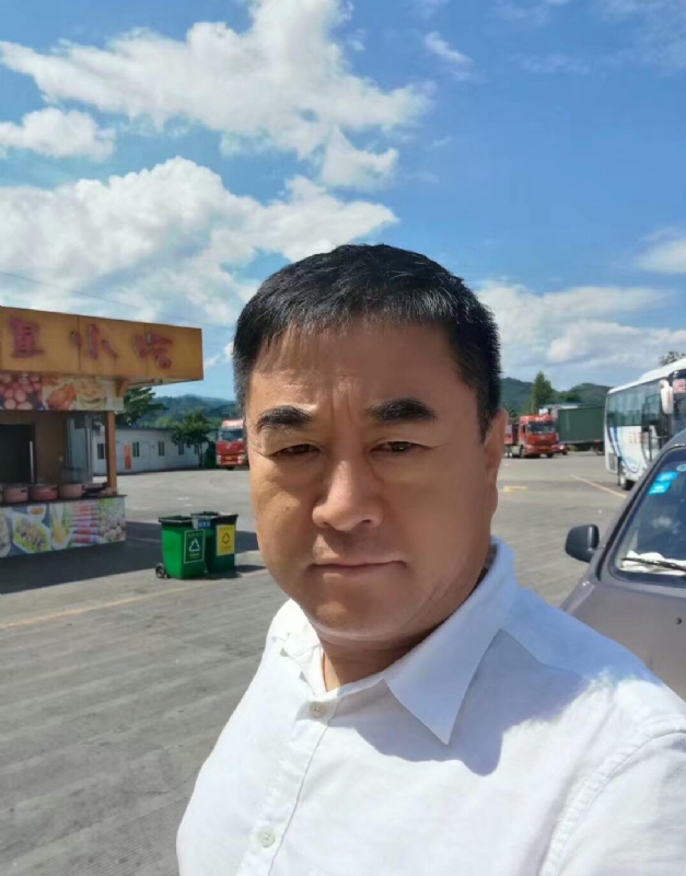从此不再孤独的第一张照片--大连相亲服务中心