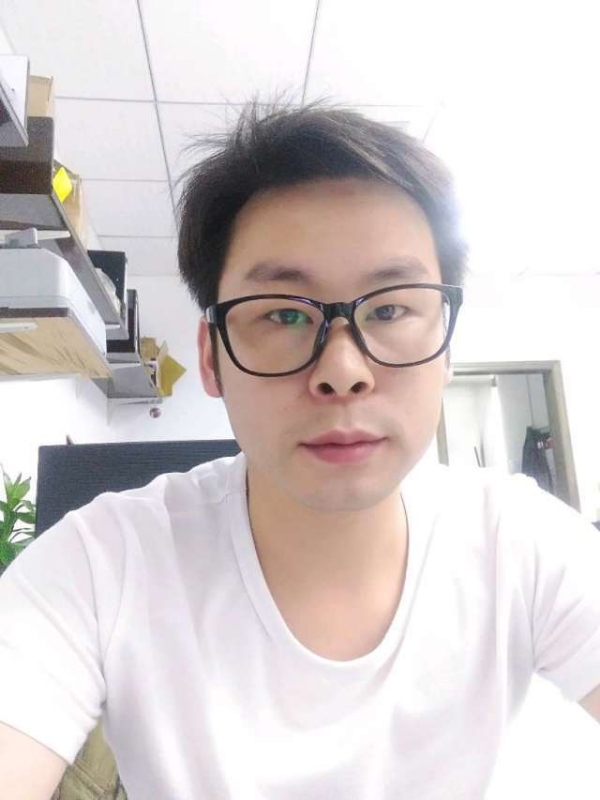 平凡的第二张照片--大连相亲服务中心