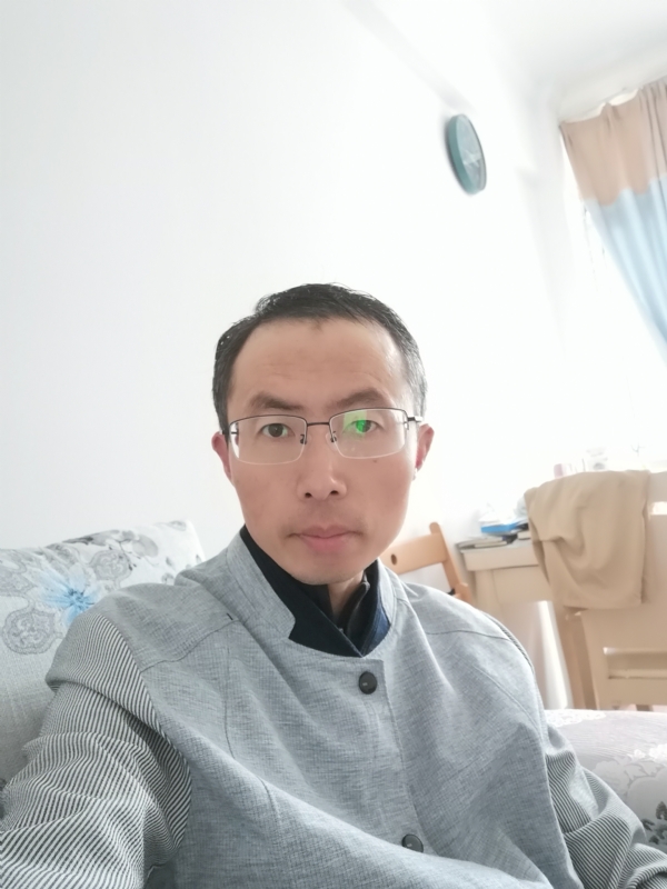 飞得更高的第一张照片--大连相亲服务中心