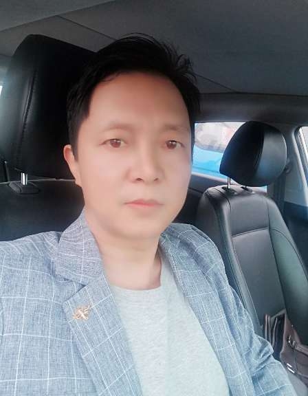 深蓝的第二张照片--大连相亲服务中心