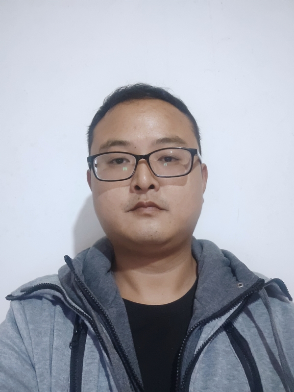 爱在一瞬间的第一张照片--大连相亲服务中心
