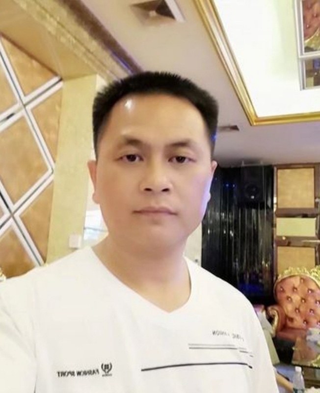 小梁的第一张照片--大连相亲服务中心