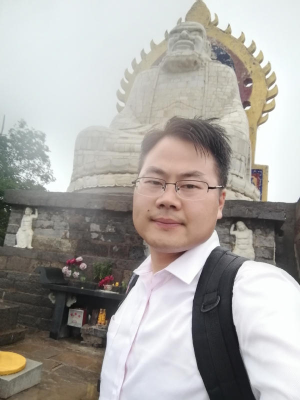 江洋党总顾问的第一张照片--大连相亲服务中心