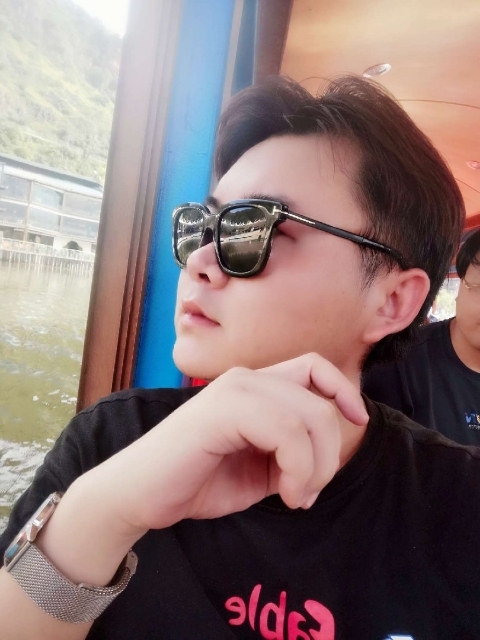 曲生的第一张照片--大连相亲服务中心